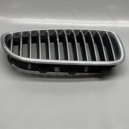 51137200728 BMW 528 GRILLE RIGHT PASSENGER SIDE 535 F10 51137200728 2011 2012 2013 OEM 