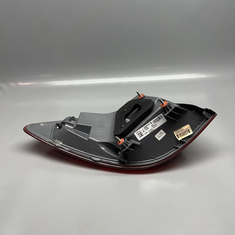 A2059065400 MERCEDES BENZ C300 WAGON TAIL LIGHT RIGHT PASSENGER C43 2015 2016 2017 W205 OEM