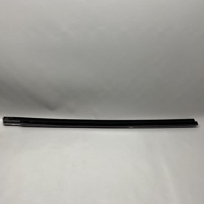 1095786-00-C TESLA MODEL S DOOR WINDOW MOLDING LEFT FRONT 2012-2020 OEM 1095786