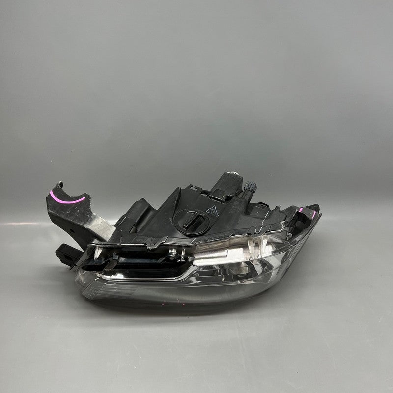 TOYOTA TACOMA TRD HEADLIGHT RIGHT PASSENGER 2016 2017 2018 OEM