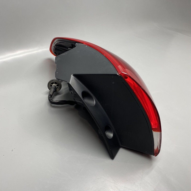 KIA FORTE TAIL LIGHT RIGHT PASSENGER SIDE 92402-A7 2014 2015 2016 2017