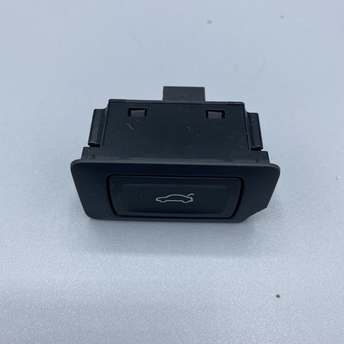 AUDI Q5 LIFT GATE SWITCH BOTTOM 4G0959831C 2018 2019 2020 OEM