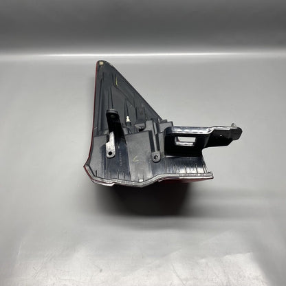 SUBARU OUTBACK TAIL LIGHT LEFT DRIVER 2015 2016 2017 2018 2019 OEM