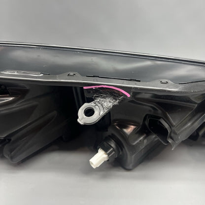 TOYOTA CAMRY SE LE HEADLIGHT LEFT DRIVER 2025 2026 LED OEM