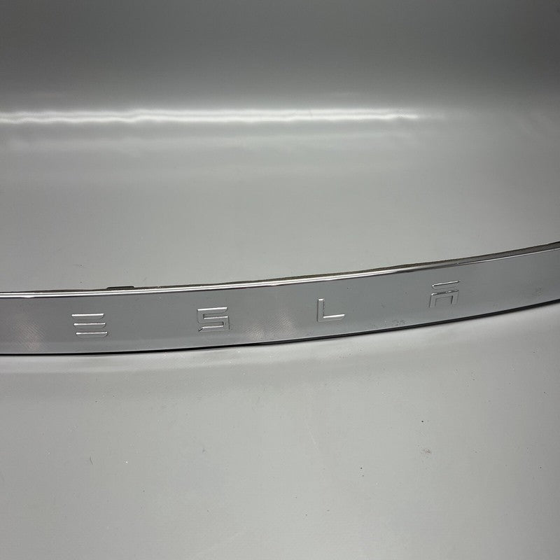 1008856-00-C TESLA MODEL S CHROME LIFTGATE APPLIQUE 2012 2013 2014 2015 OEM 1008856-00-C