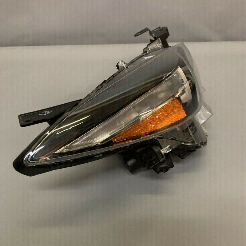 MAZDA 3 HEADLIGHT RIGHT PASSENGER 2017 2018 HALOGEN OEM BACS-51030