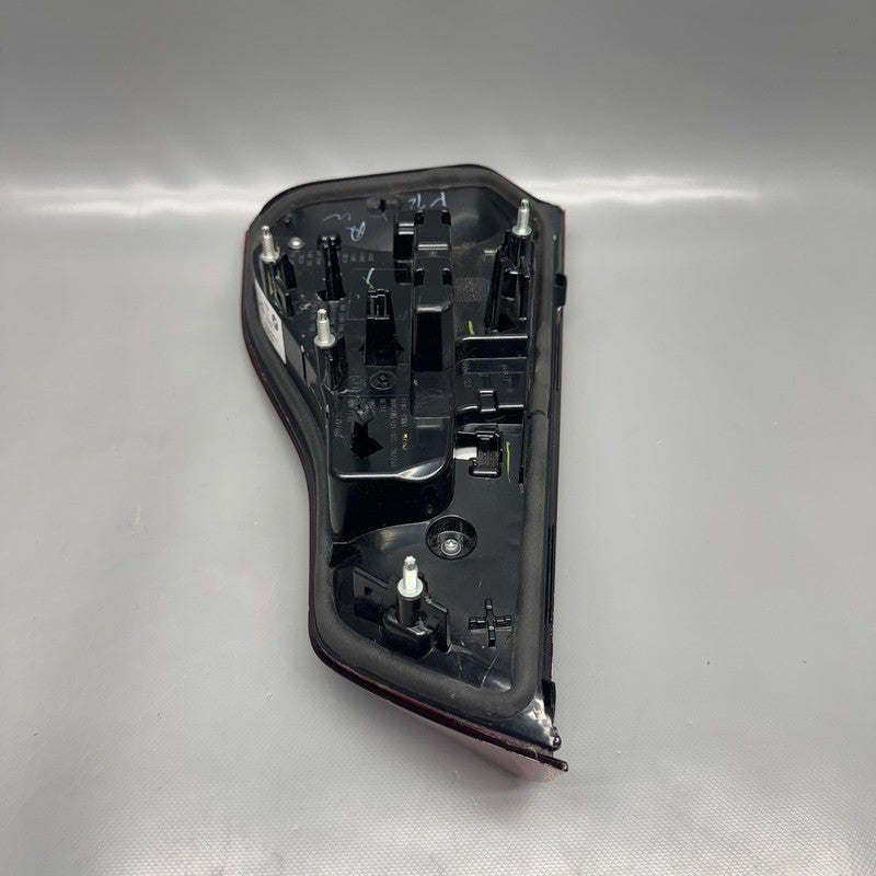 BMW X3M TAIL LIGHT RIGHT INNER PASSENGER 2018 2019 2020 2021 OEM LED 8