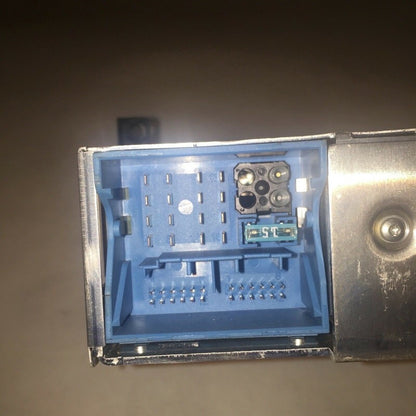 65129242503-01 BMW 128 328 335  RADIO PROFFESIONAL CD PLAYER 2007 2008 2009 2010 OEM