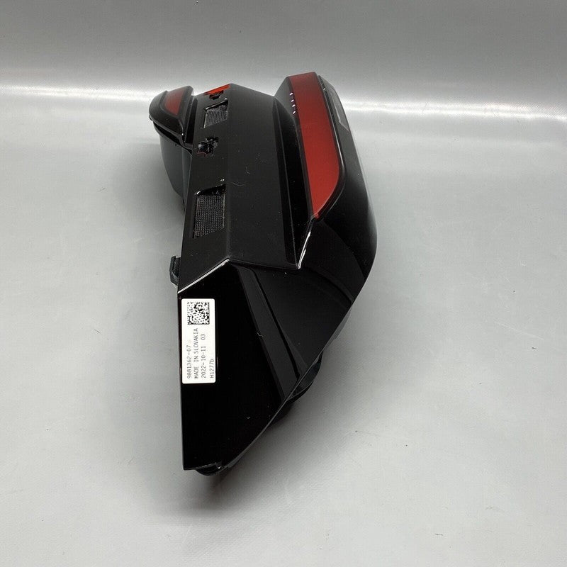 BMW X7 TAIL LIGHT RIGHT INNER 2022 2023 OEM