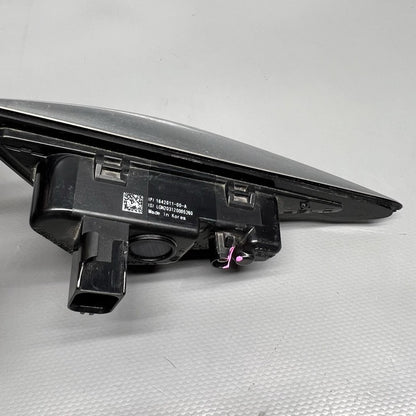 1642011-00-A TESLA MODEL Y FENDER CAMERA MARKER RIGHT 2020 2021 2022 2023 OEM 1642011-00-A