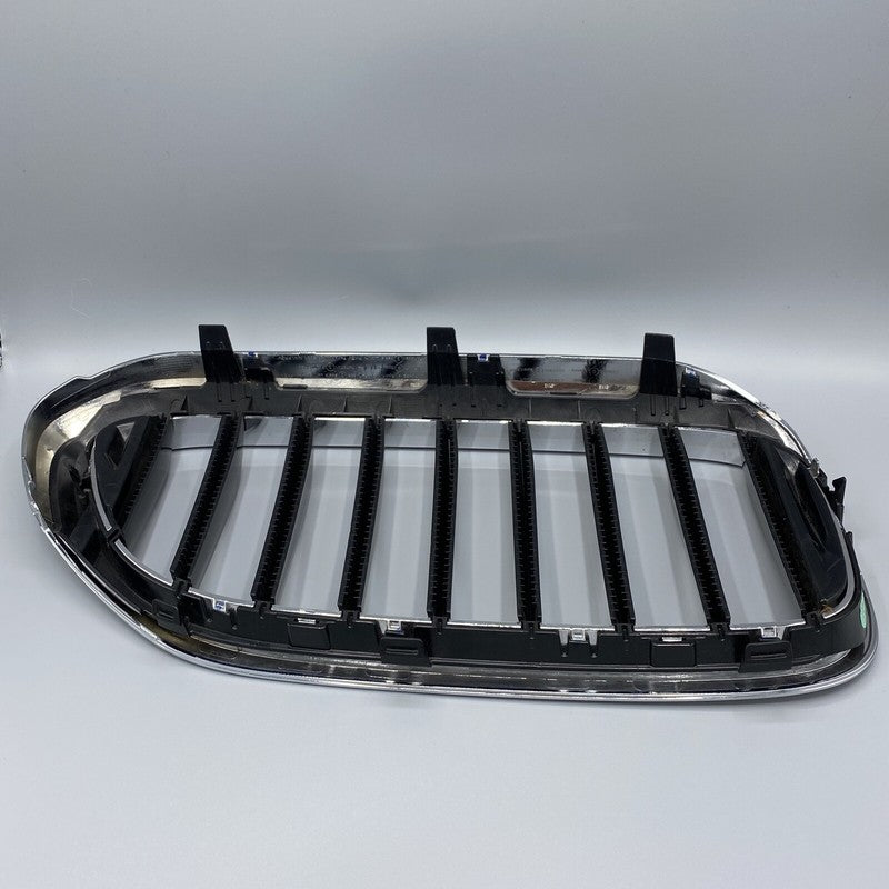 51137383519 BMW 530 G30 540 GRILLE LEFT SIDE 51137383519 OEM 2017 2018 2019 2020 