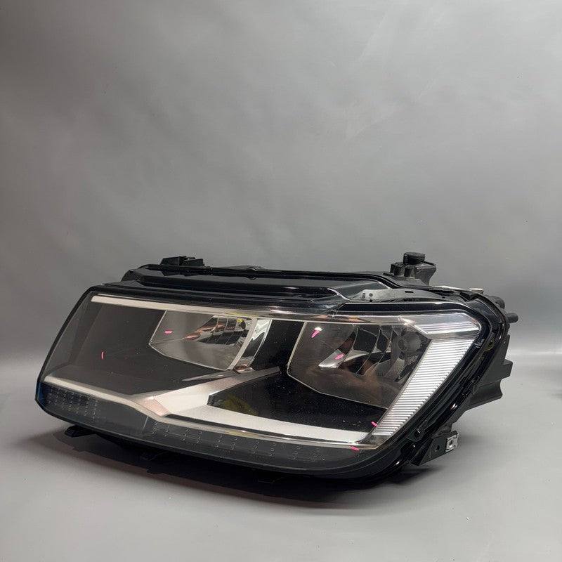 VOLKSWAGEN TIGUAN HEADLIGHT LEFT DRIVER 2018 2019 2020 2021 HALOGEN OE