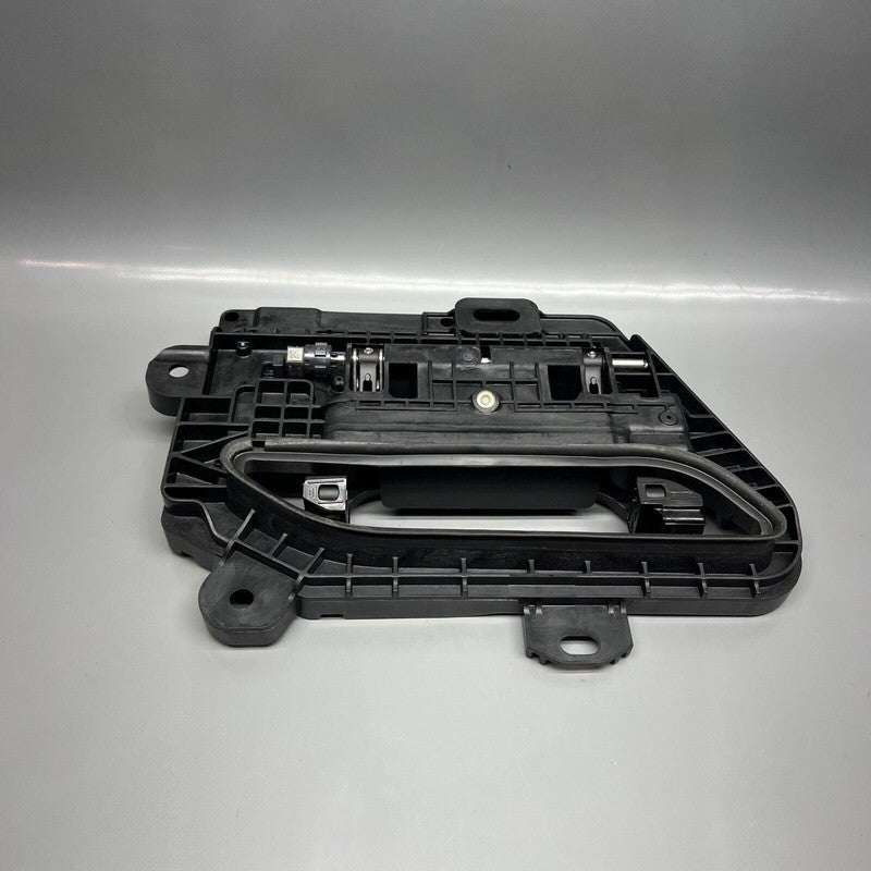 1046122-00-G TESLA MODEL S DOOR HANDLE RIGHT FRONT 2017 2018 2019 GEN 2 OEM 1046122-00-G