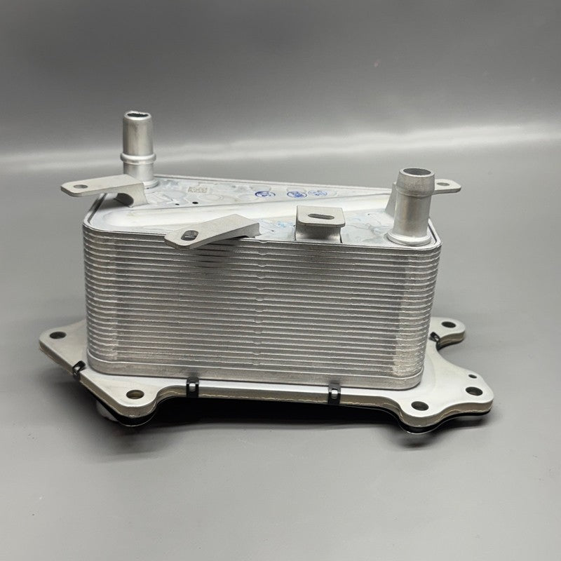 LAND ROVER DEFENDER OIL COOLER 2024 OEM R6P3-6A642-AC