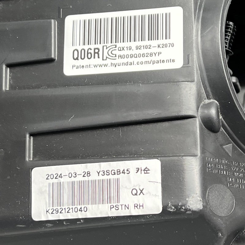 92102-K2070 HYUNDAI VENUE HEADLIGHT RIGHT PASSENGER 2020 2021 2022 2023 2024 HALOGEN 