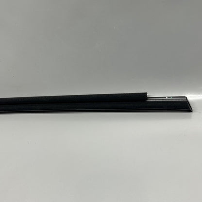 1600171-00-A TESLA MODEL S PLAID DOOR WINDOW MOLDING LEFT FRONT 2021-2023 1600171-00-A