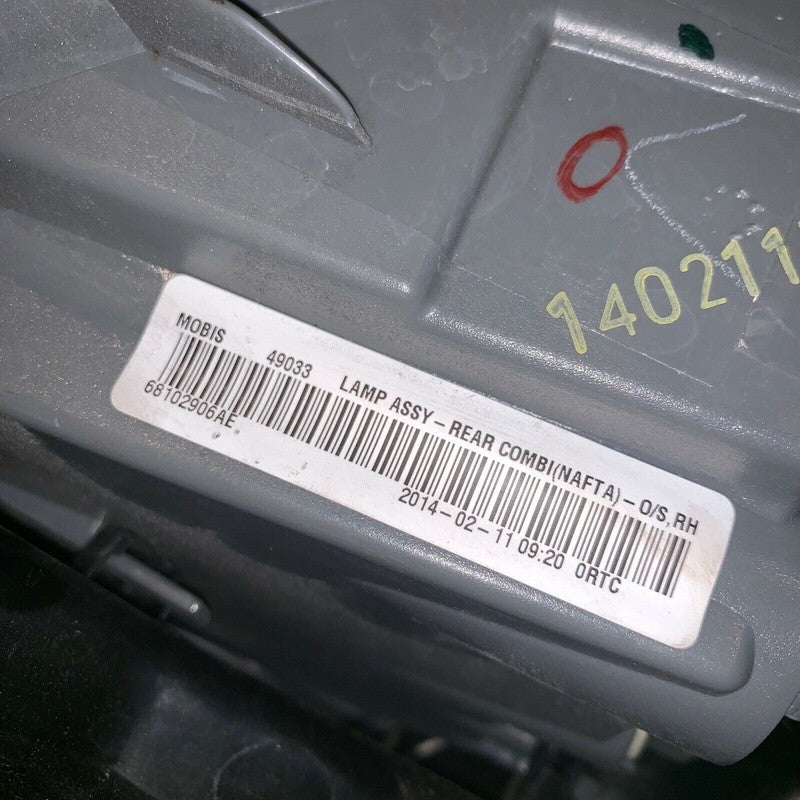 6810296AE JEEP CHEROKEE TAIL LIGHT RIGHT PASSENGER 6810296AE 2014 2015 2016 2017 LED OEM