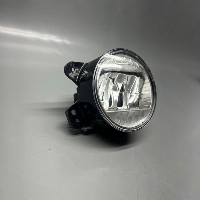JEEP GLADIATOR FOG LIGHT LEFT DRIVER 2017 2018 2019 2020 2021 OEM