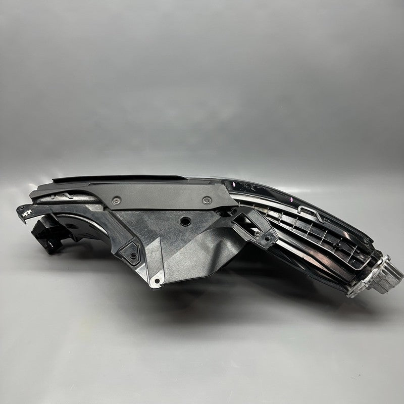85584766 CHEVY TRAVERSE HEADLIGHT RIGHT PASSENGER 2022 2023 2024 OEM 85584766