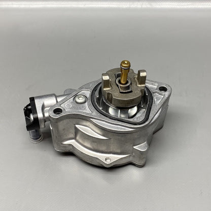 LR082226 / FX23-2A451-AB LAND ROVER DEFENDER PUMP VACUM RIGHT 2020 2021 2022 OEM FX23-2A451-AB