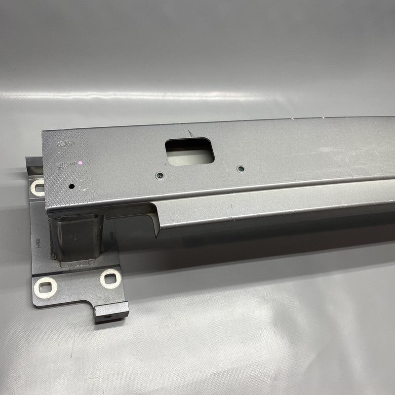 L8B2-10005 LAND ROVER DEFENDER REINFORCEMENT FRONT 95B945119 2020 2021 2022 2023 OEM 