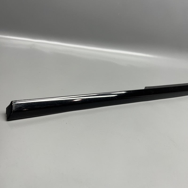 HK83M25596-AE JAGUAR F-PACE DOOR WINDOW MOLDING RIGHT REAR 2017 18 19 20 21 2022 HK83M25596-AE