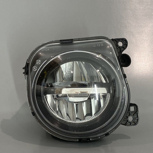 6317-7311294 BMW 528 FOG LIGHT RIGHT PASSENGER 2014 2015 2016 6317-7311294 OEM