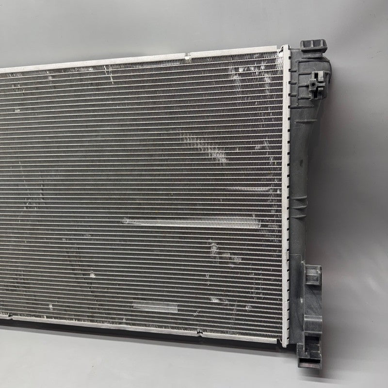 A2045003703 MERCEDES BENZ E350 E550 COOLANT RADIATOR 2010 2011 2012 2013 2014 2015 OEM