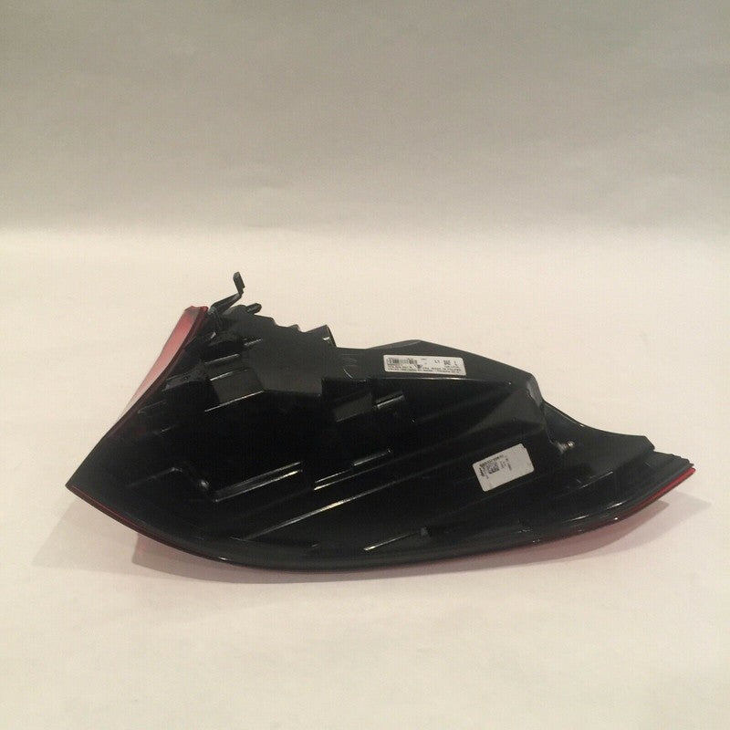 7P5945207R PORSCHE CAYENNE TAIL LIGHT LEFT DRIVER 2015 2016 2017 LED OEM