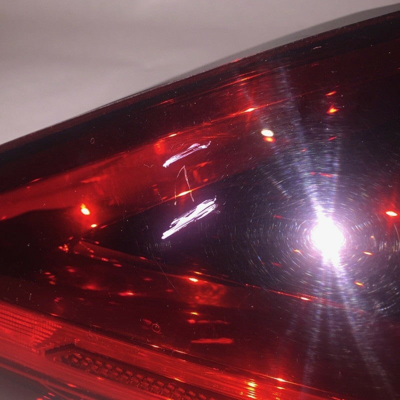 7P5945207H PORSCHE CAYENNE TAIL LIGHT LEFT DRIVER 7P5945207H 2015 2016 2017 LED OEM