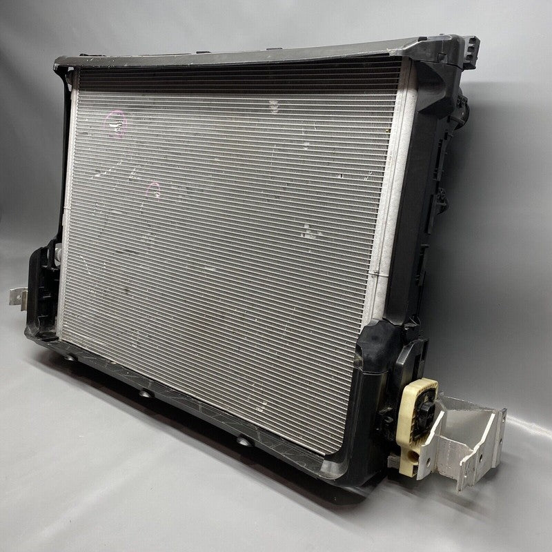 17427953400 BMW 740 COMPLETE RADIATOR 17427953400 2016 2017 2018 2019 600 WATT OEM