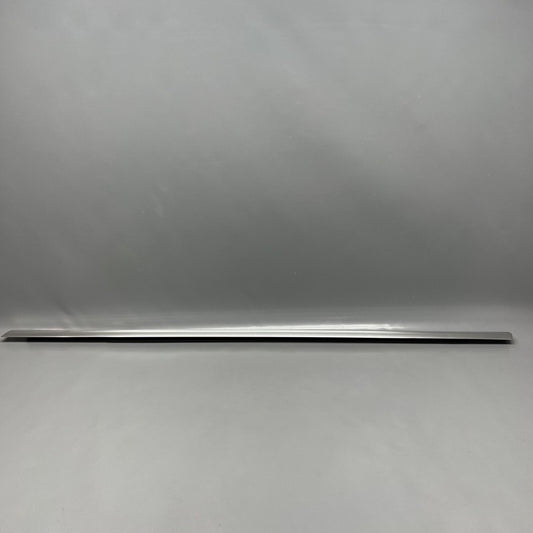 A2577250500 MERCEDES BENZ AMG GT CLS DOOR WINDOW BELT LEFT FRONT 2019 20 21 22 2023 OEM