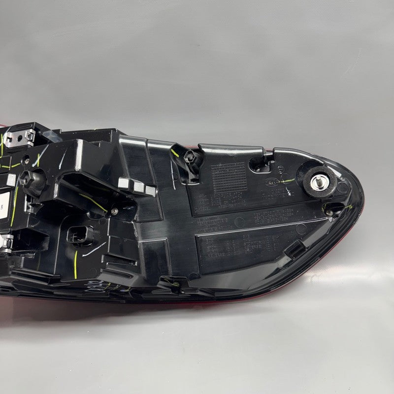 BMW X5 TAIL LIGHT LEFT DRIVER X5M 2019 2020 2021 2022 2023 OEM 3744226