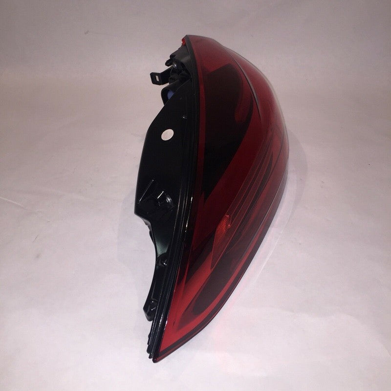 95863106121 PORSCHE CAYENNE S TAIL LIGHT LEFT DRIVER SIDE 2015 2016 2017 LED OEM