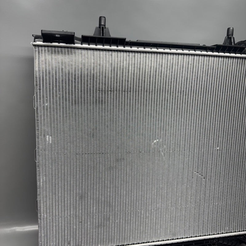 RANGE ROVER VELAR RADIATOR 2017 2018 2019 OEM JPLA-8005-BC