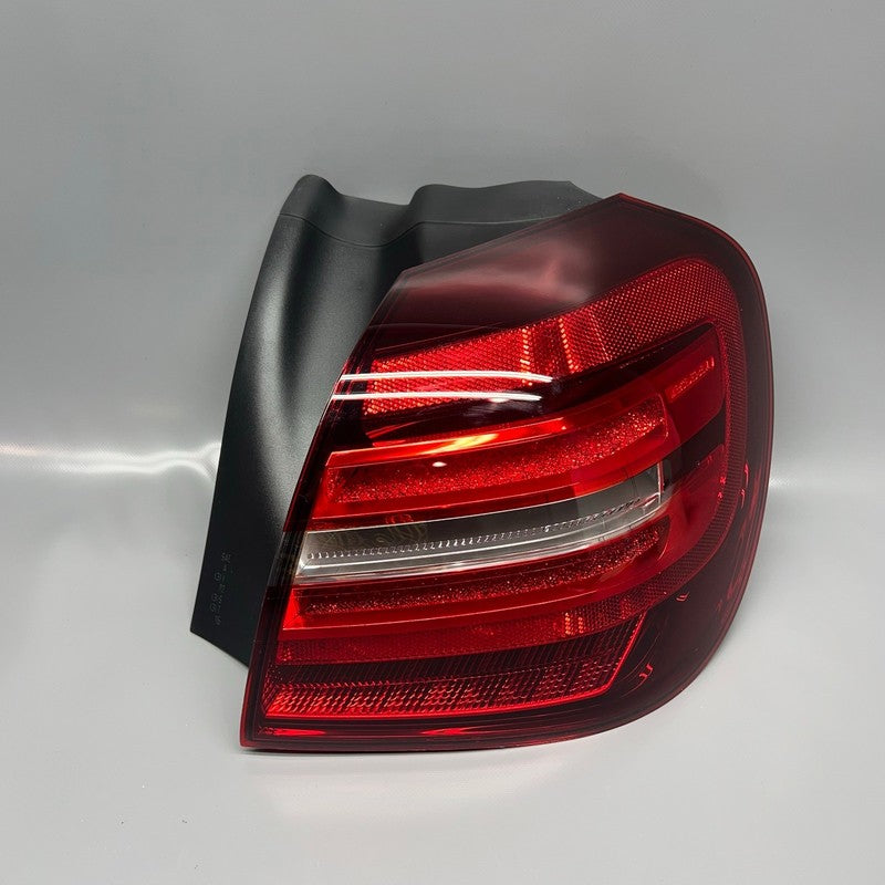 MERCEDES BENZ GLA250 TAIL LIGHT RIGHT PASSENGER 2018 2019 2020 OEM A15