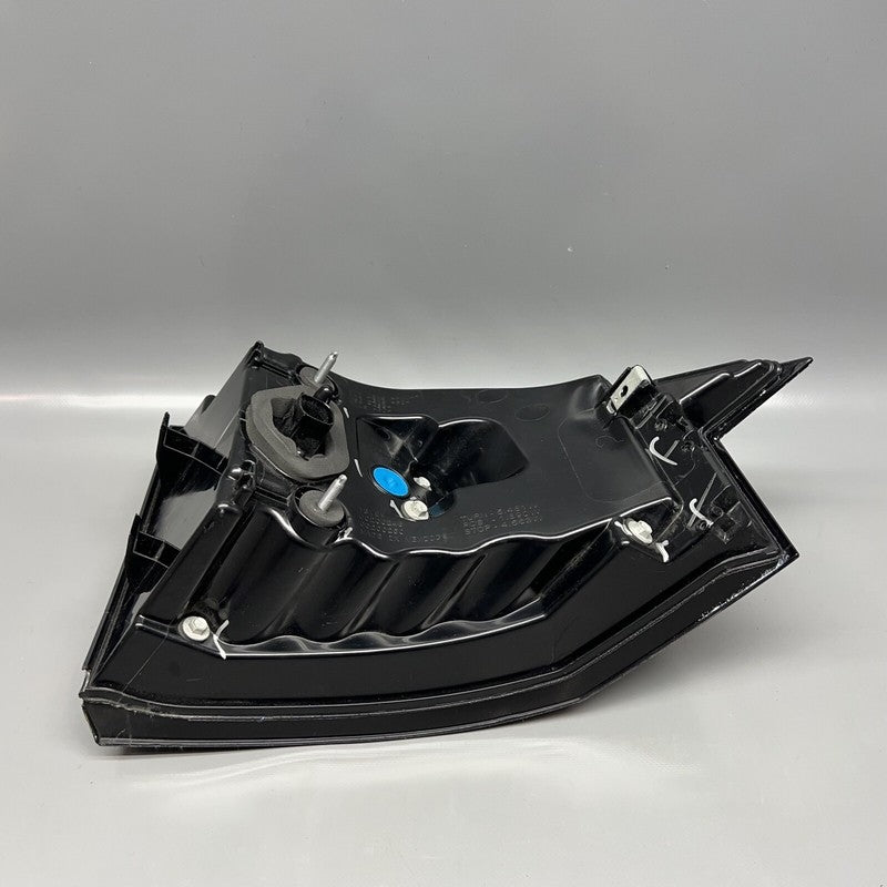 1034332-00-B TESLA MODEL X TAIL LIGHT LEFT DRIVER 2016 17 18 19 2020 LED OEM 1034332-00-B