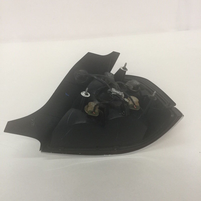 F8AX-13441-A FORD CROWN VICTORIA TAIL LIGHT LEFT SIDE 1998 1999 2000 2001 2002 2003 OEM