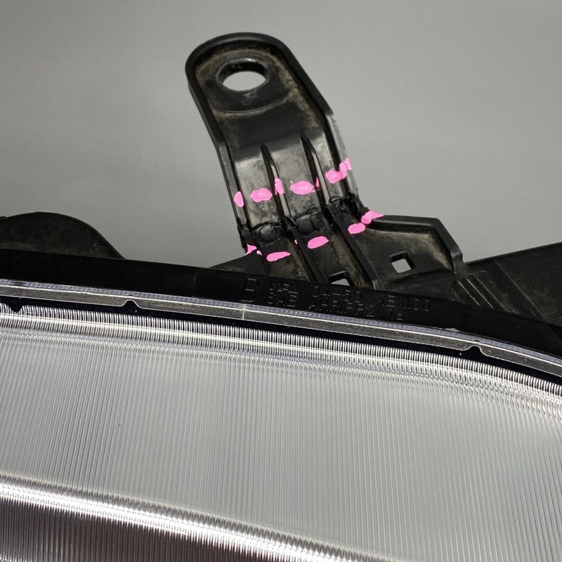 TOYOTA TACOMA HEADLIGHT RIGHT PASSENGER HALOGEN 2016 2017 2018 2019 2020 2021