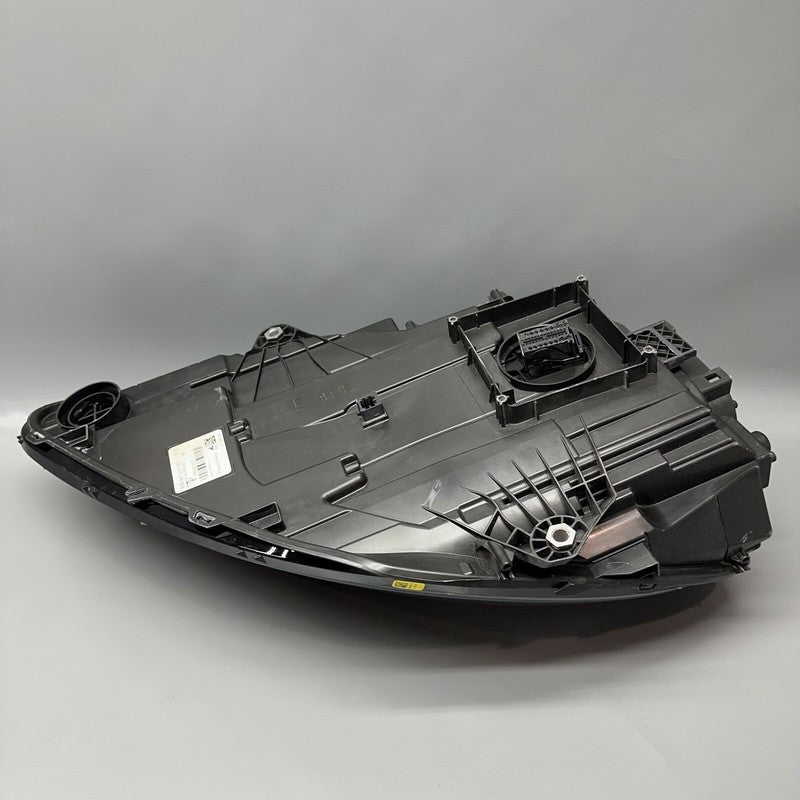 95B941010BD PORSCHE MACAN HEADLIGHT RIGHT PASSENGER 95B941010BD 2019 2020 2021 FULL LED OEM