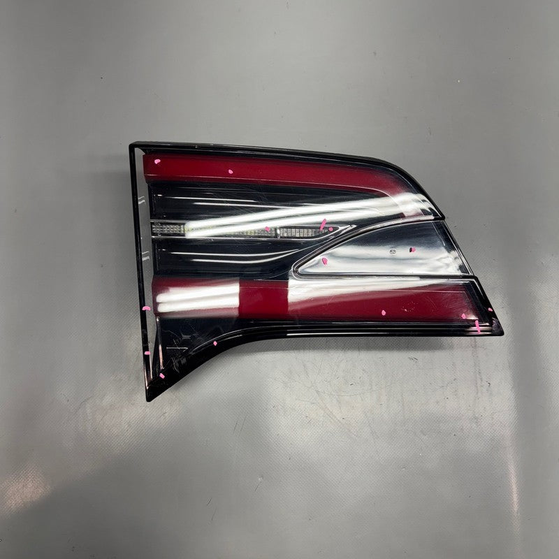 TESLA MODEL X TAIL LIGHT LEFT DRIVER 2016 2017 2018 2019 2020 OEM 1034