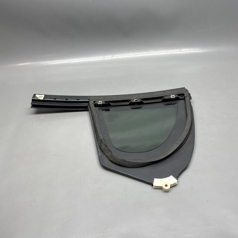 EI43R-001582 JAGUAR XF QUARTER WINDOW RIGHT REAR EI43R-001582 2009 2010 11 12 13 14 2015 OEM