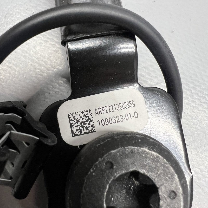 1090323-01-D TESLA MODEL 3 Y BUCKLE 1ST ROW 2017 2018 2019 2020 2021 2022 2023 1090323-01-D