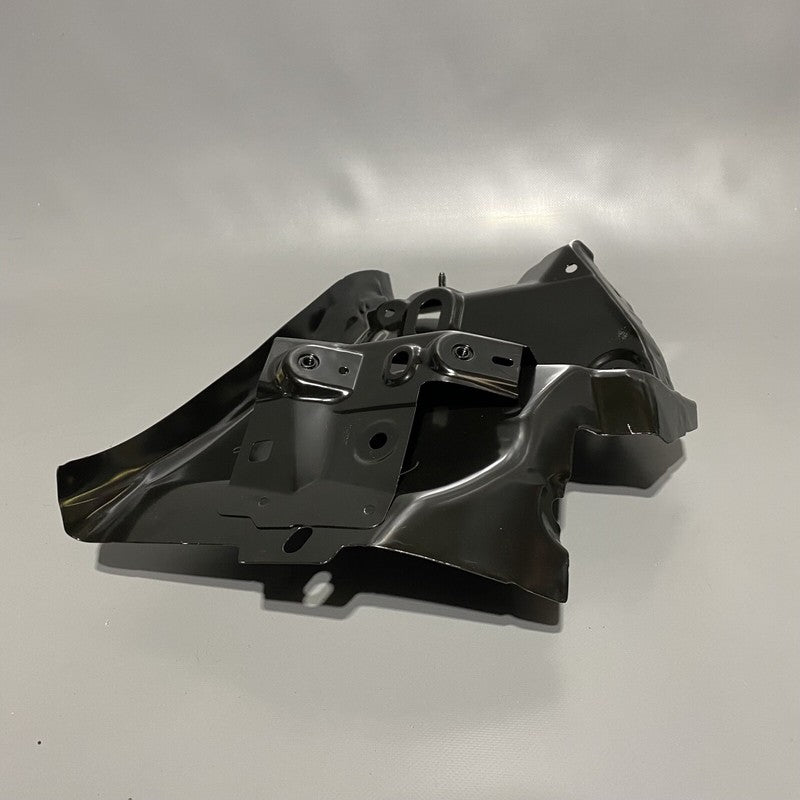 1095609-00-E TESLA MODEL 3 TAIL LIGHT POCKET RIGHT 1095609-00-E 2017 2018 2019 2020 OEM