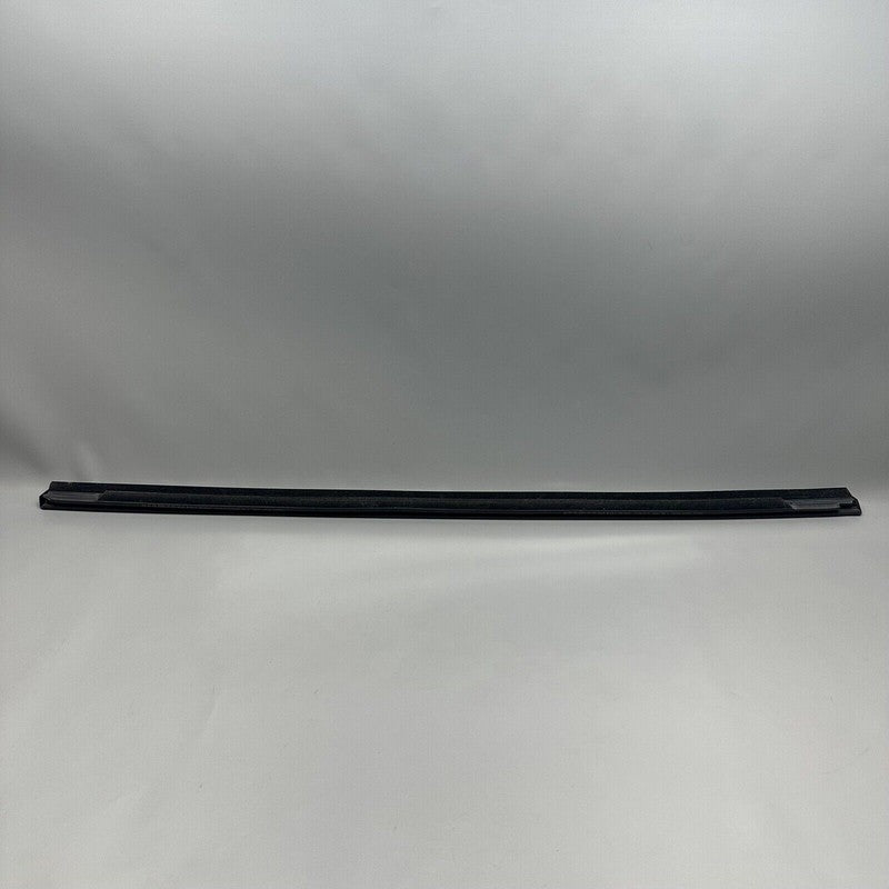 1495712-00-C TESLA MODEL Y DOOR WINDOW MOLDING LEFT REAR 2020 2021 2022 2023 OEM 1495712-00-C