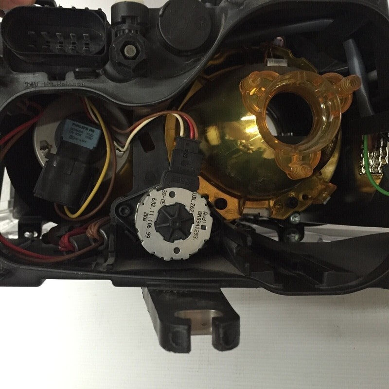 8H0941004BC AUDI A4 HEADLIGHT RIGHT PASSENGER S4 2003 04 05 2006 XENON HID OEM 8H0941004BC