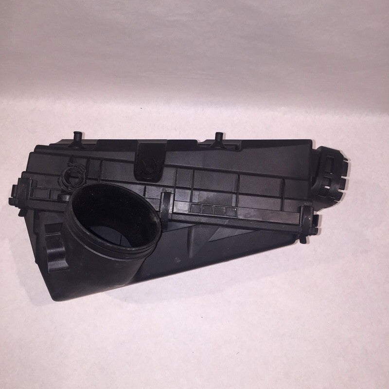 13717548885 BMW X5 E70 3.0 AIR CLEANER BOX 2007 2008 2009 2010 OEM