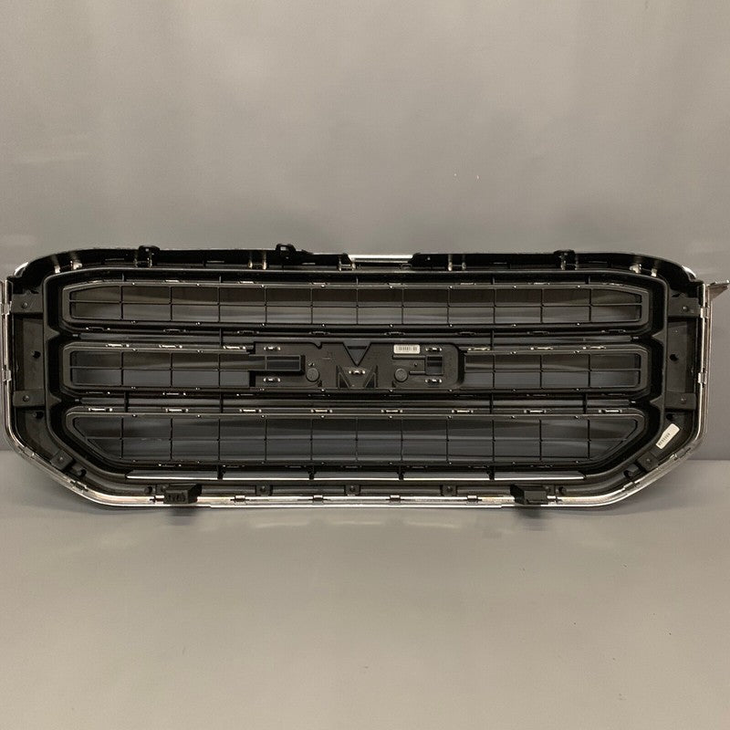 84119634 GMC YUKON GRILLE 2015 2016 2017 2018 2019 CHROME OEM 84119634