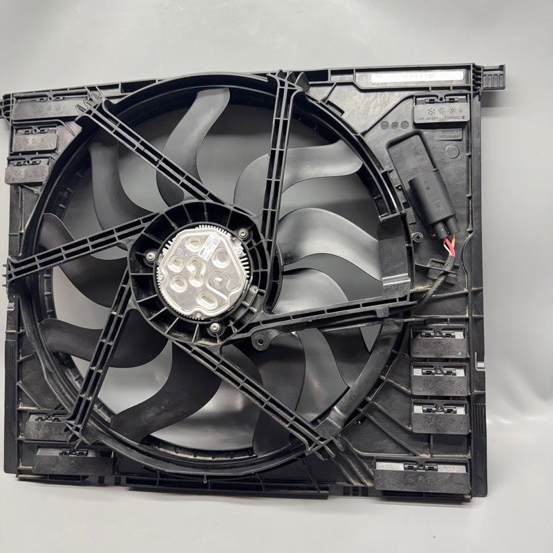 8666817 BMW IX RADIATOR FAN  2020 2021 2022 2023 2024 2025 OEM 8666817