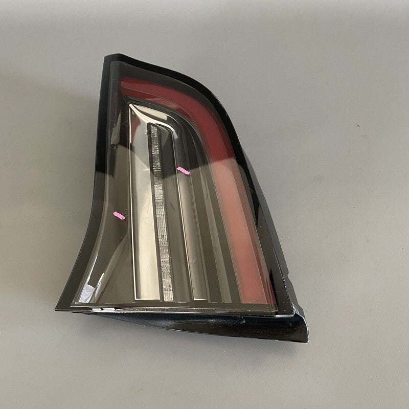 TESLA MODEL 3 TAIL LIGHT INNER RIGHT SIDE 1077402-00-F 2017 2018 2019 